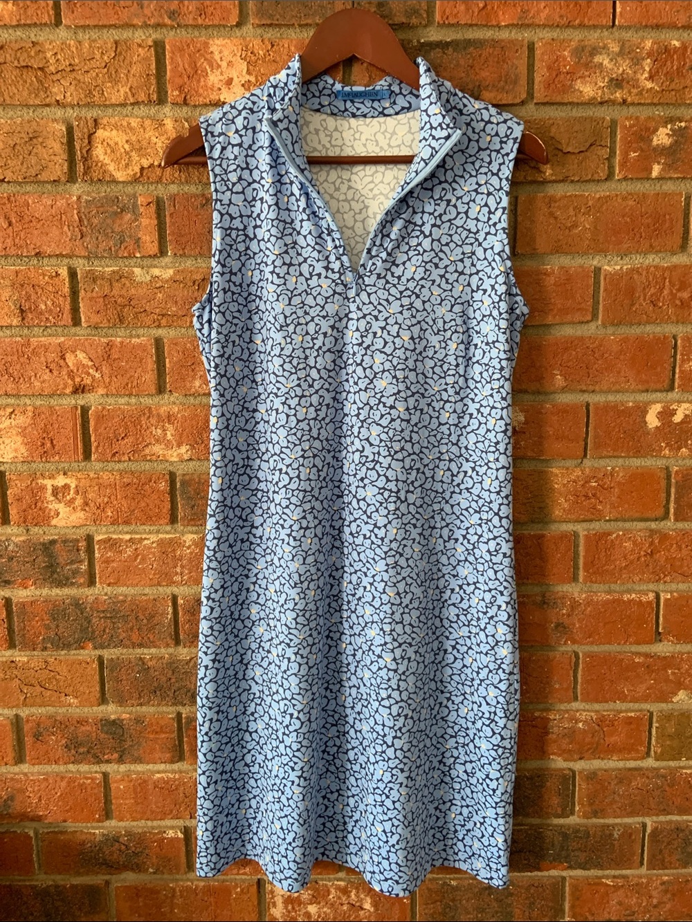 J. McLaughlin Sleeveless Light Blue Floral Shift Dress